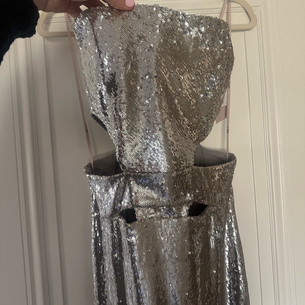 Et ochs size 4 sequin dress! Floor length with cut outs and new with tags!!!